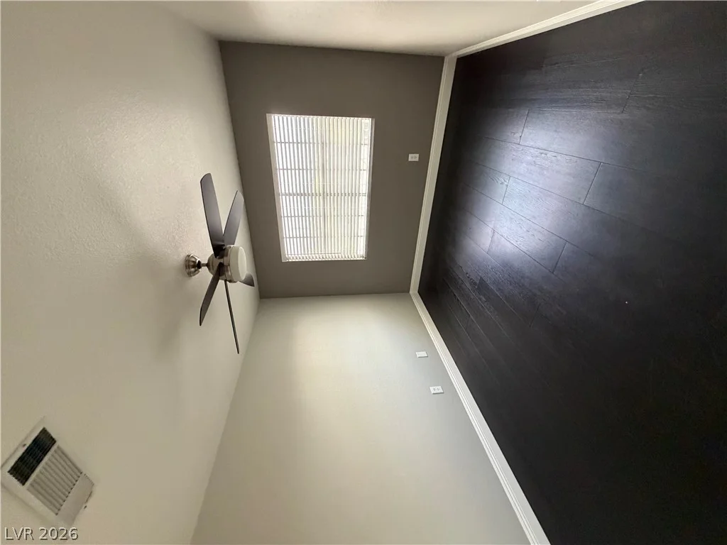 3897 Captain Jon, Las Vegas, NV 89104