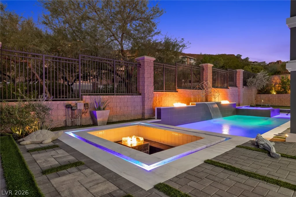 1648 Liege, Henderson, NV 89012