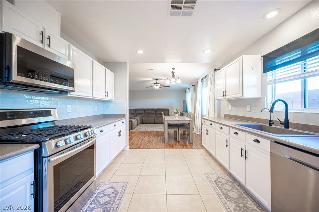 9304 Buttercup, Las Vegas, NV 89149