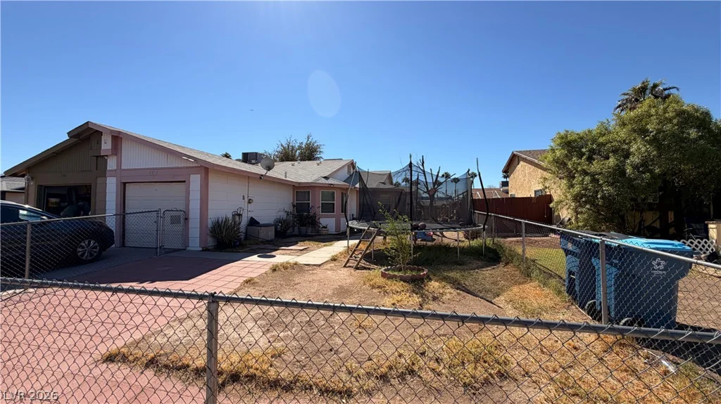 5775 Blue Sea, Las Vegas, NV 89110