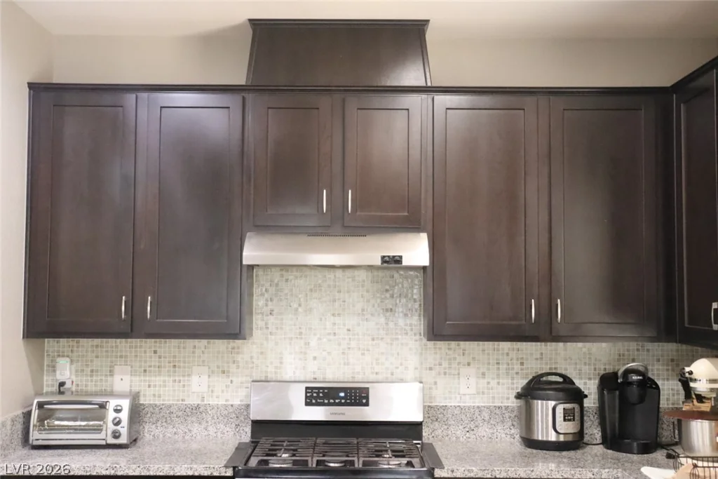 1517 Eagles Pass, North Las Vegas, NV 89084