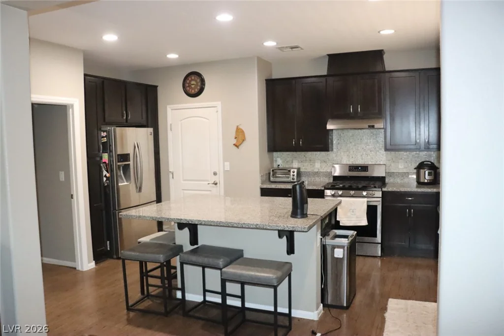 1517 Eagles Pass, North Las Vegas, NV 89084