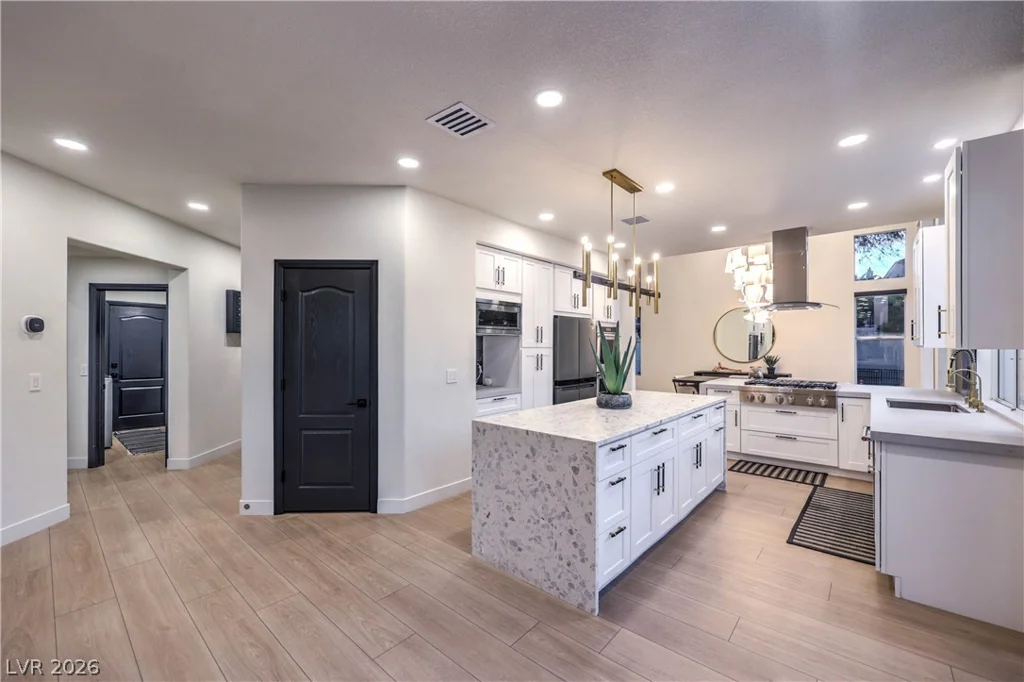 8432 Paseo Vista, Las Vegas, NV 89128