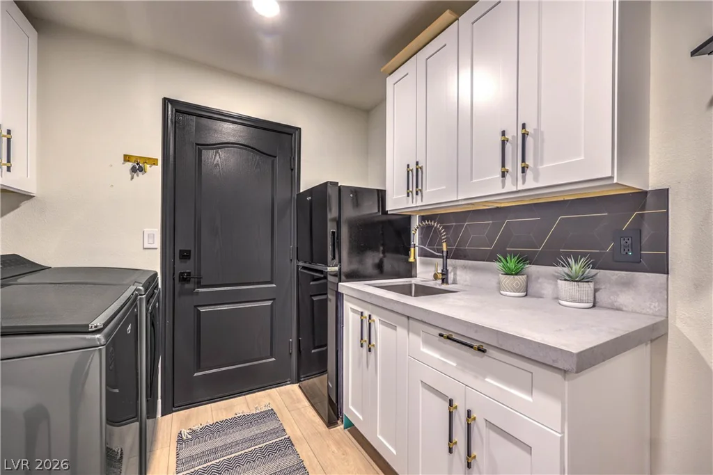 8432 Paseo Vista, Las Vegas, NV 89128