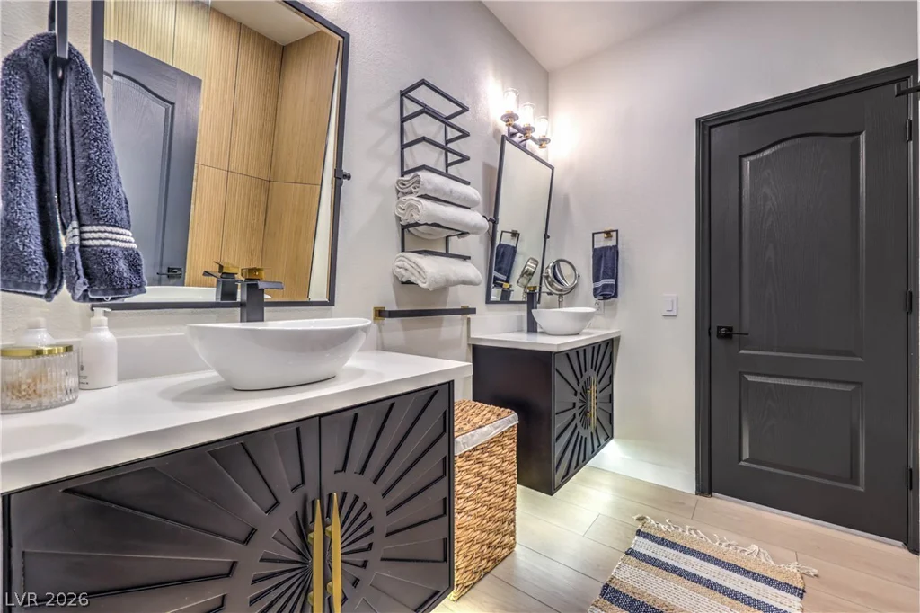 8432 Paseo Vista, Las Vegas, NV 89128