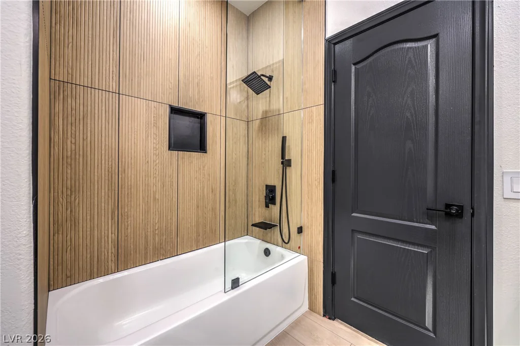 8432 Paseo Vista, Las Vegas, NV 89128