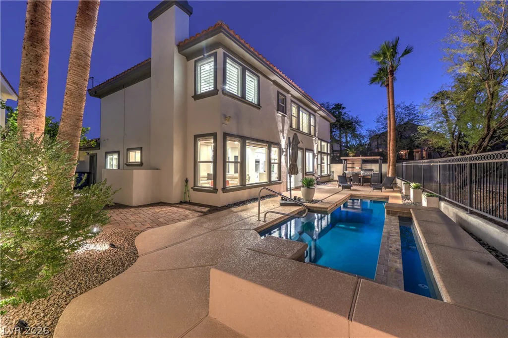 8432 Paseo Vista, Las Vegas, NV 89128