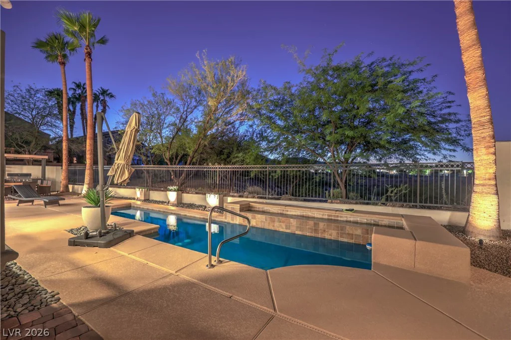 8432 Paseo Vista, Las Vegas, NV 89128