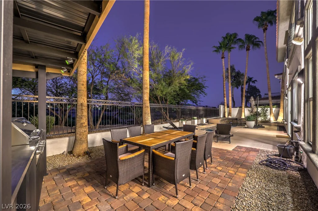 8432 Paseo Vista, Las Vegas, NV 89128