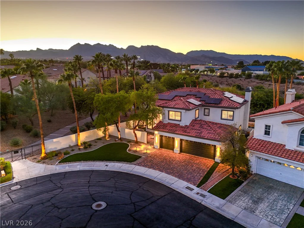 8432 Paseo Vista, Las Vegas, NV 89128