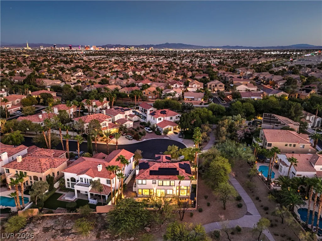8432 Paseo Vista, Las Vegas, NV 89128