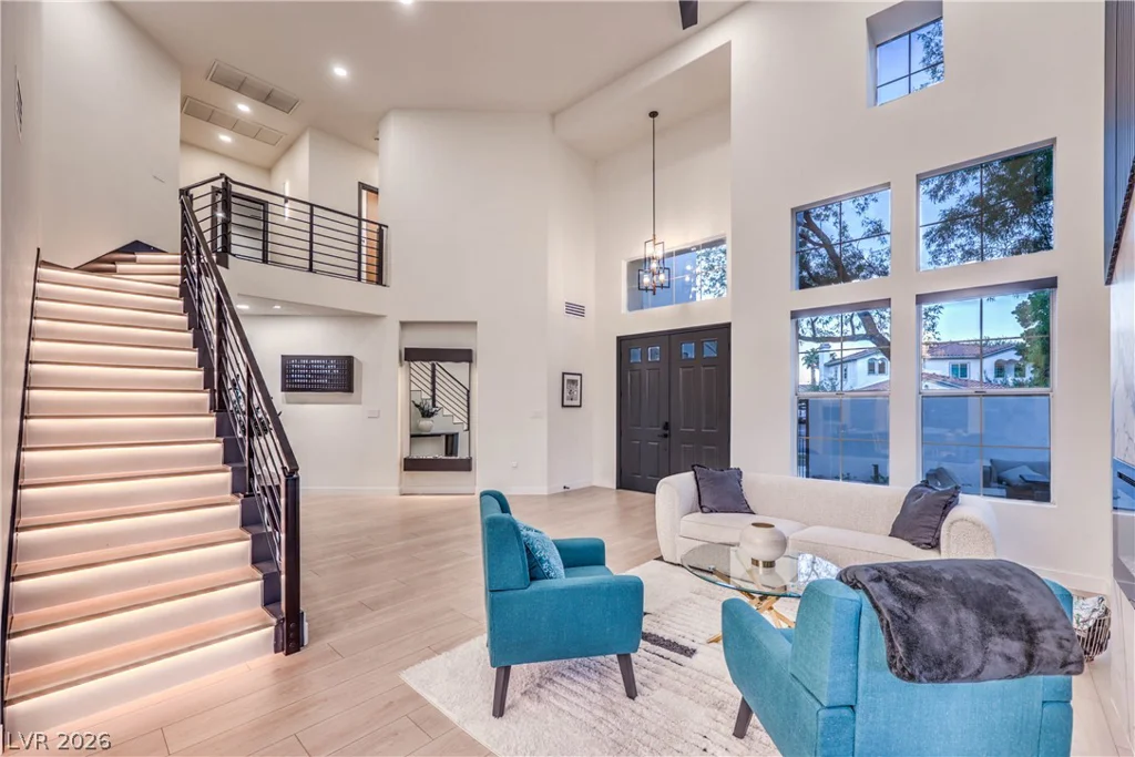 8432 Paseo Vista, Las Vegas, NV 89128