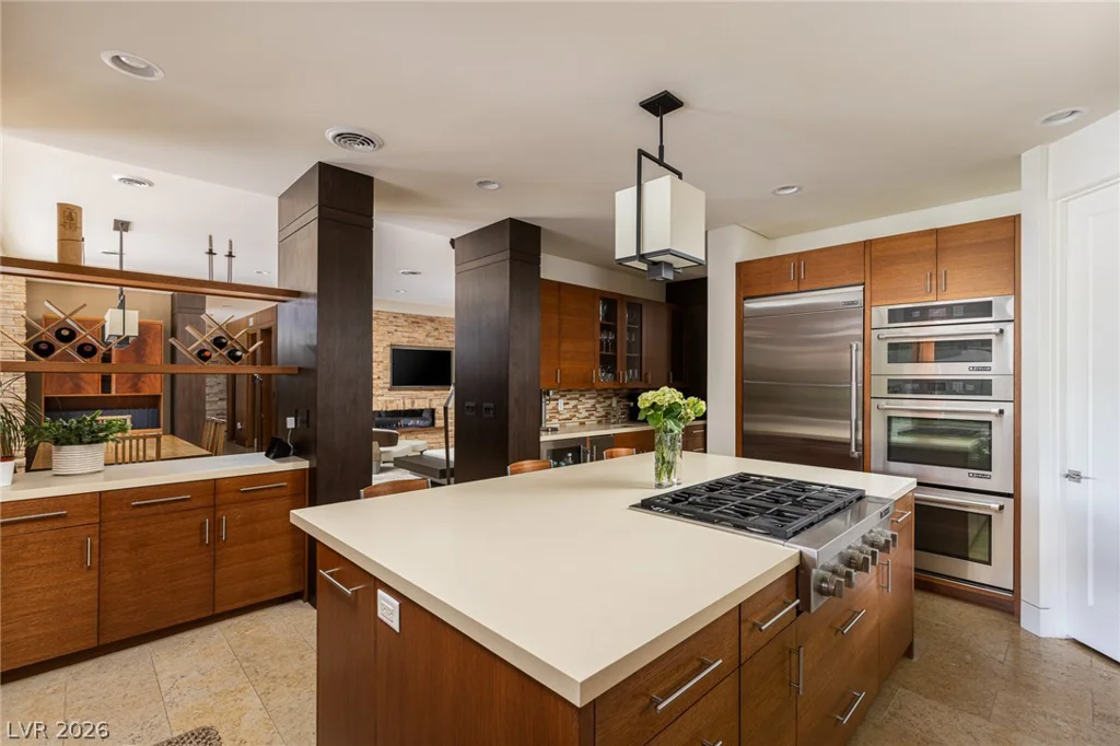 58 Meadowhawk, Las Vegas, NV 89135