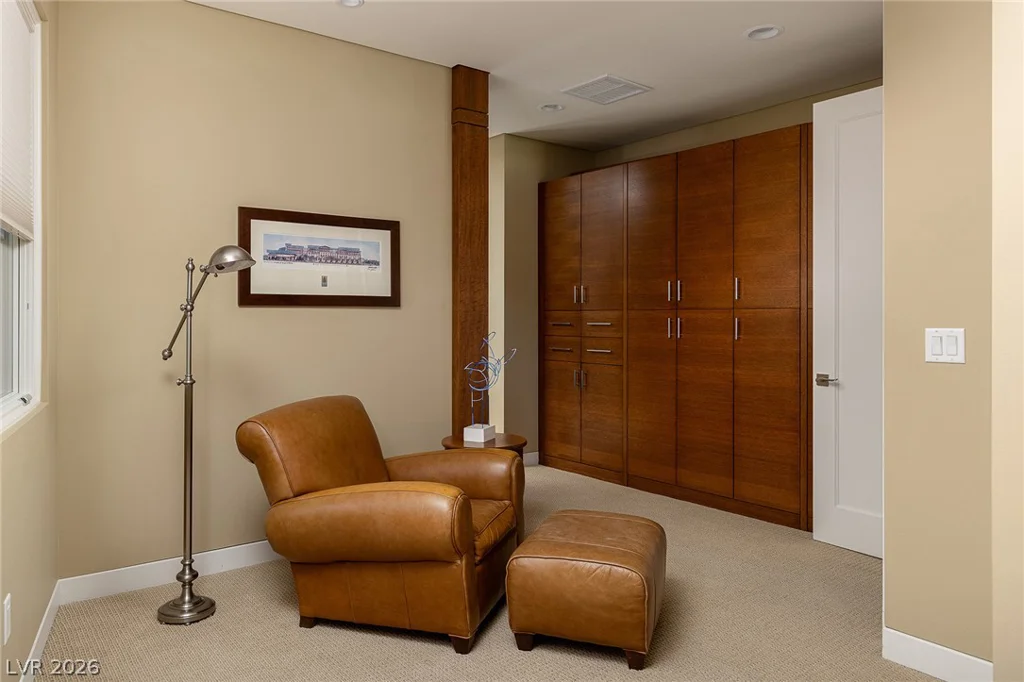58 Meadowhawk, Las Vegas, NV 89135