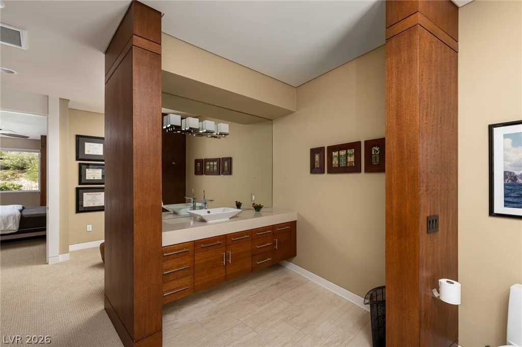 58 Meadowhawk, Las Vegas, NV 89135