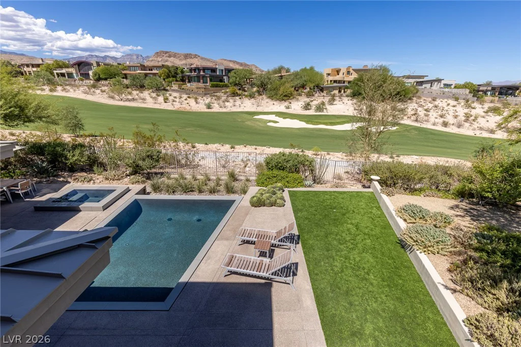 58 Meadowhawk, Las Vegas, NV 89135