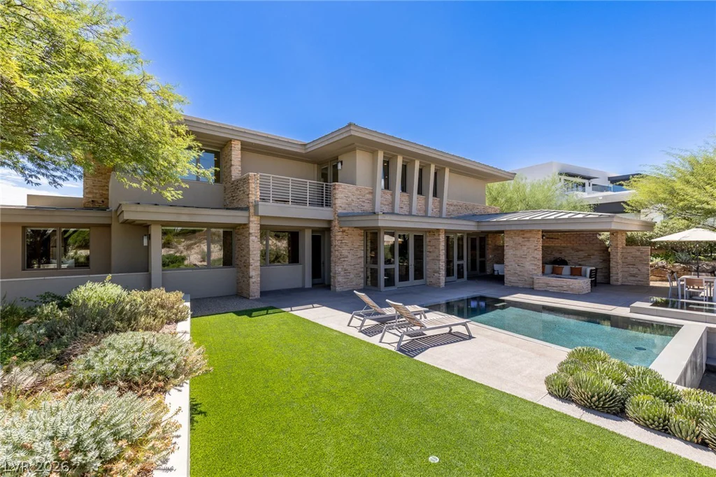 58 Meadowhawk, Las Vegas, NV 89135