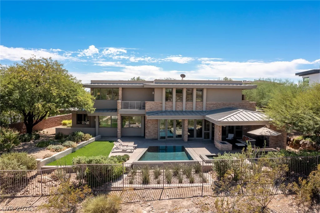 58 Meadowhawk, Las Vegas, NV 89135