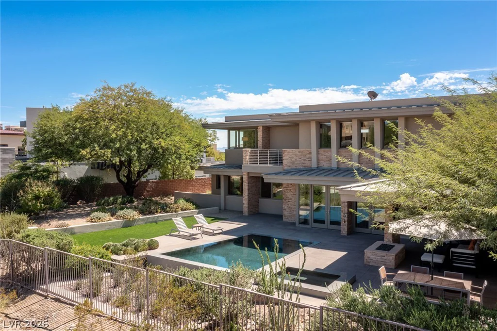 58 Meadowhawk, Las Vegas, NV 89135