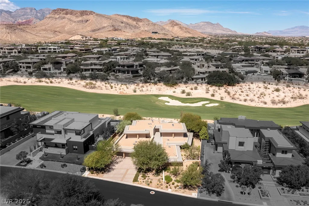58 Meadowhawk, Las Vegas, NV 89135