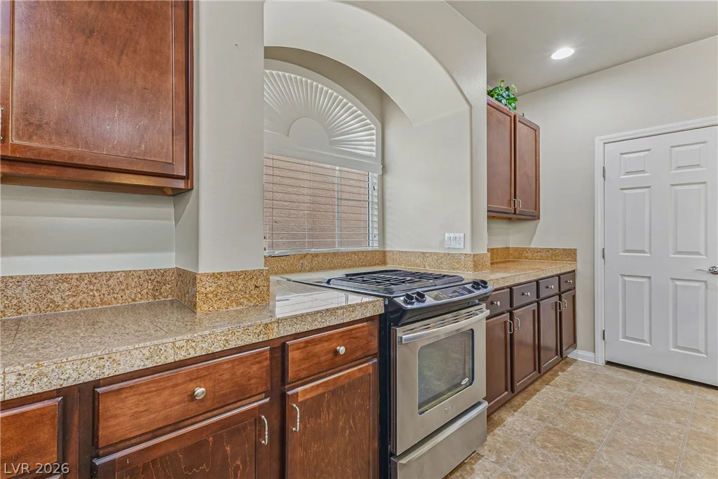 6368 Stag Hollow, Las Vegas, NV 89139