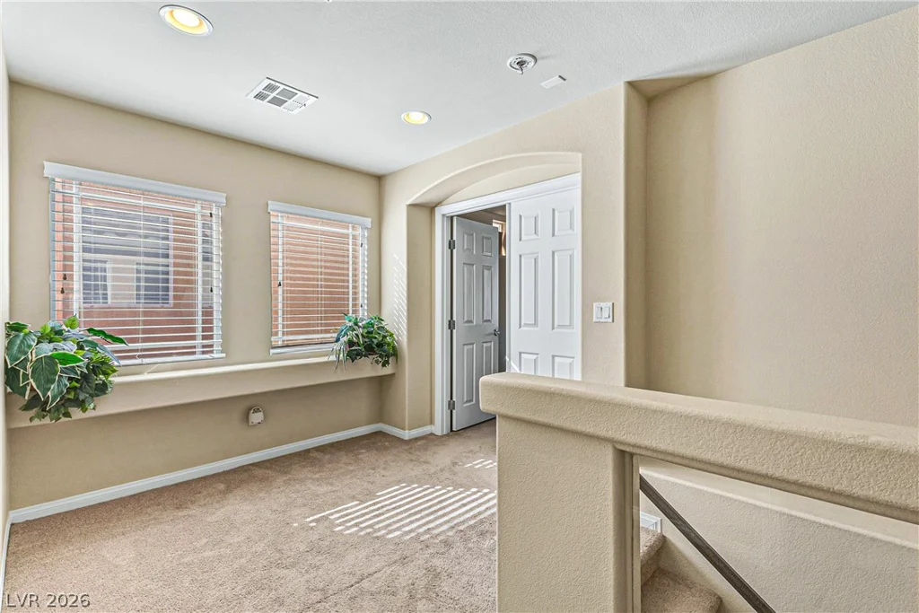 6368 Stag Hollow, Las Vegas, NV 89139