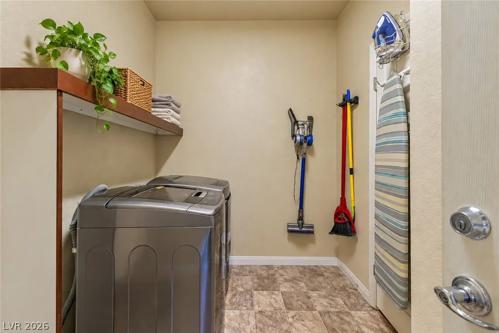 6368 Stag Hollow, Las Vegas, NV 89139