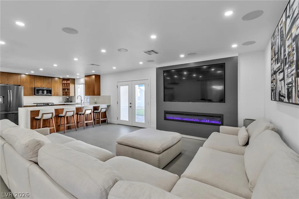 4170 Sheppard, Las Vegas, NV 89121