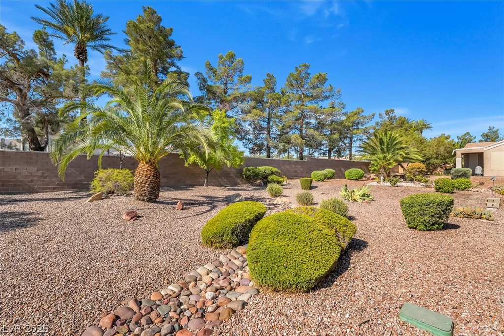 499 ELM HOLLOW, Henderson, NV 89012