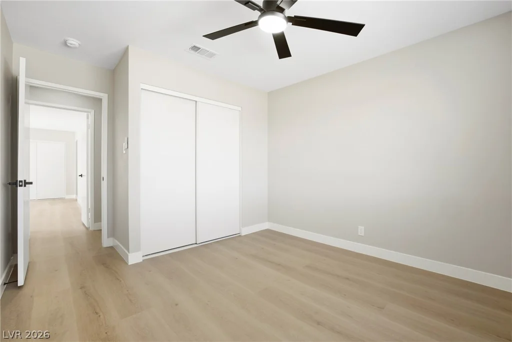 324 Lakehurst, Las Vegas, NV 89145