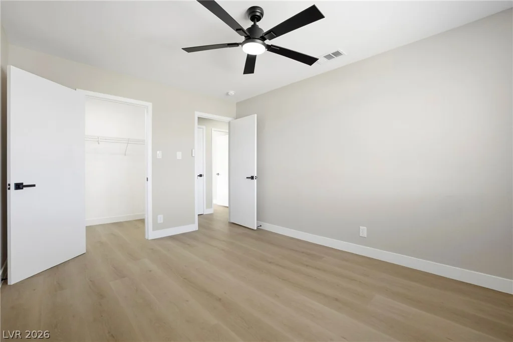 324 Lakehurst, Las Vegas, NV 89145