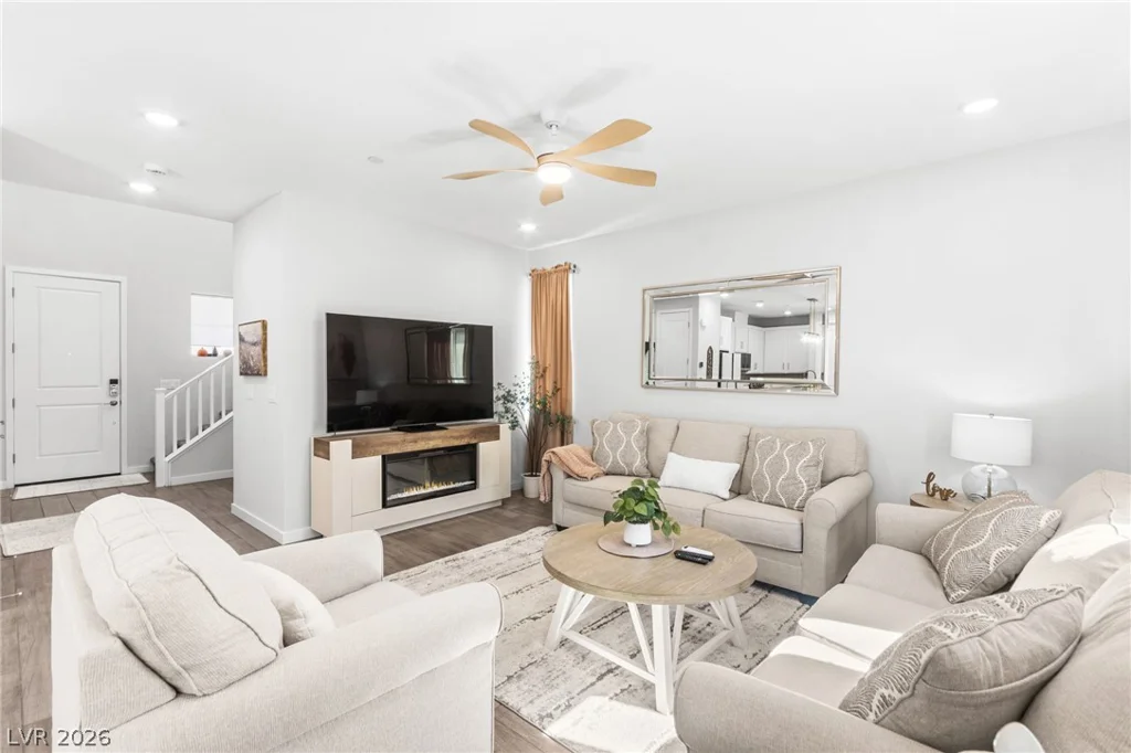 10757 Alamino, Las Vegas, NV 89166