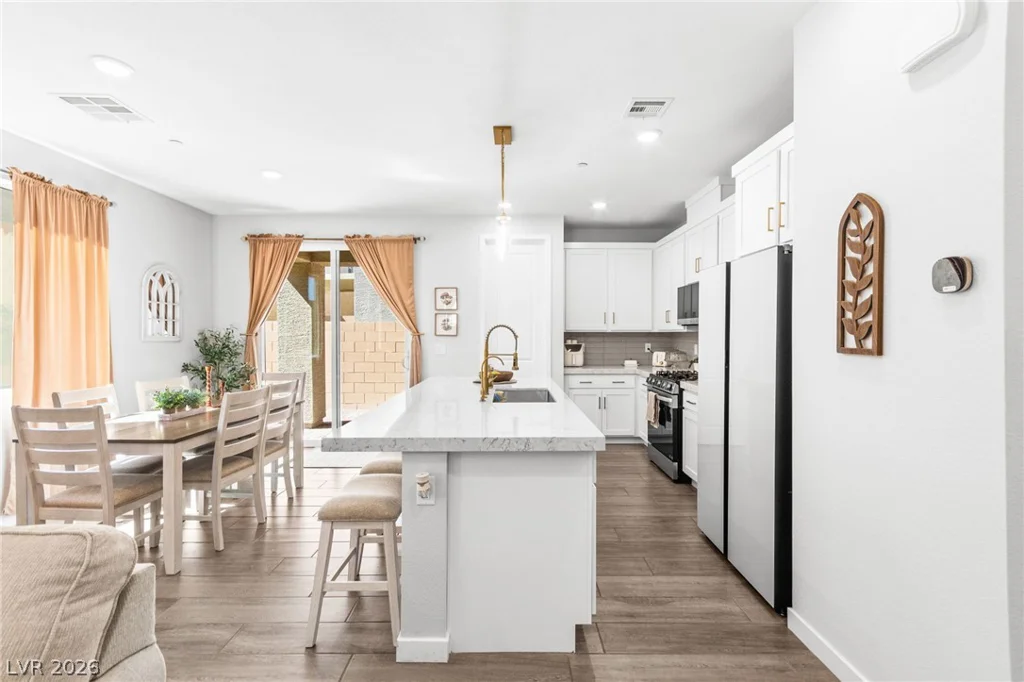 10757 Alamino, Las Vegas, NV 89166