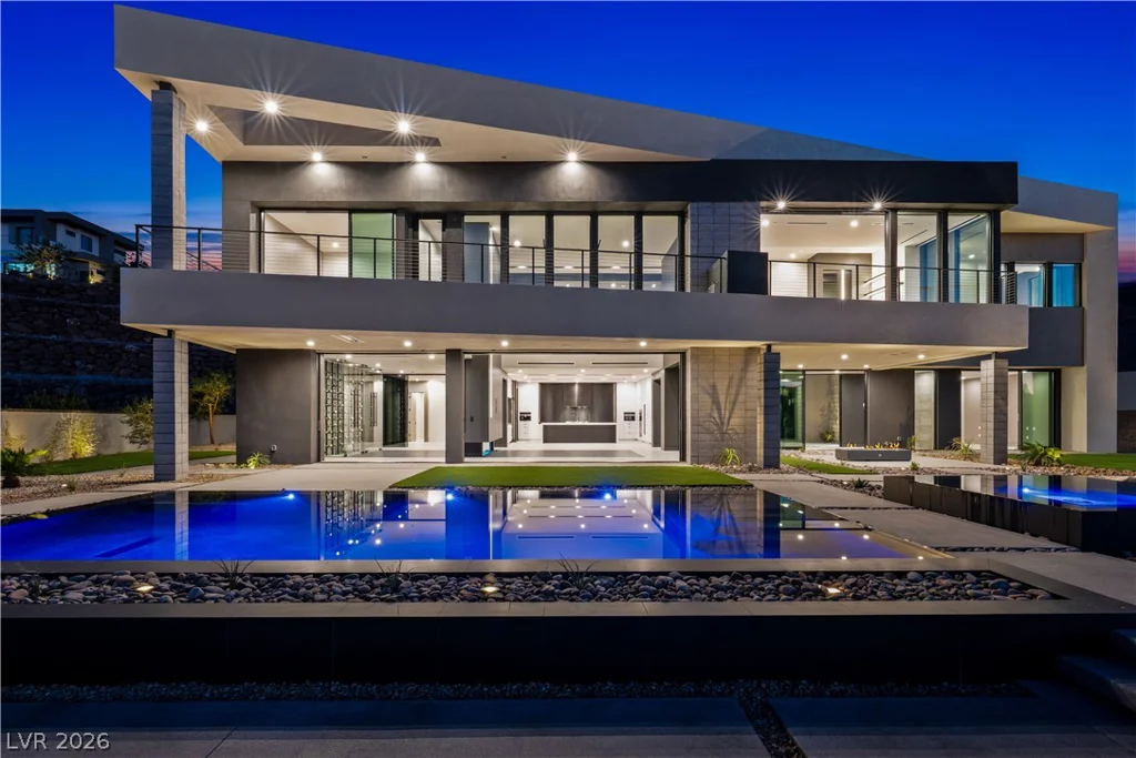 25 Boulderback, Henderson, NV 89012