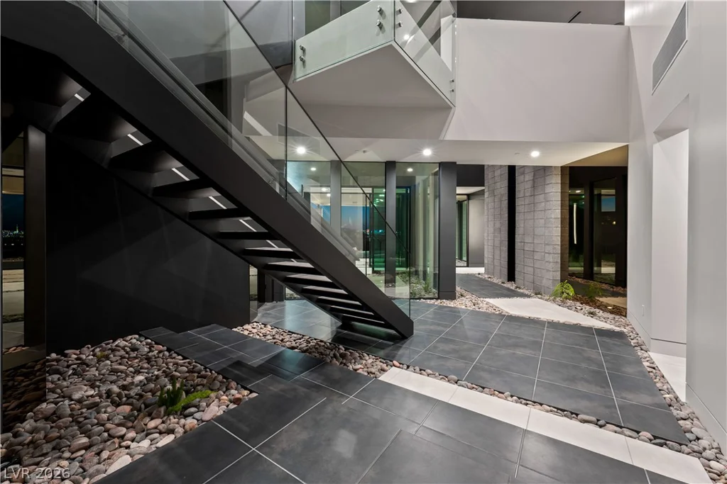 25 Boulderback, Henderson, NV 89012