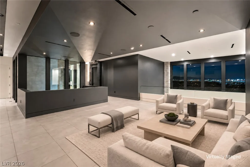 25 Boulderback, Henderson, NV 89012