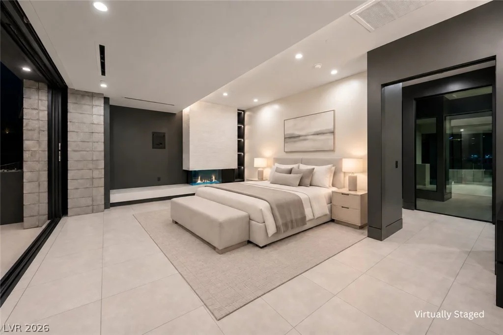 25 Boulderback, Henderson, NV 89012