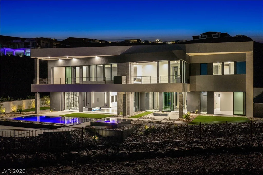 25 Boulderback, Henderson, NV 89012
