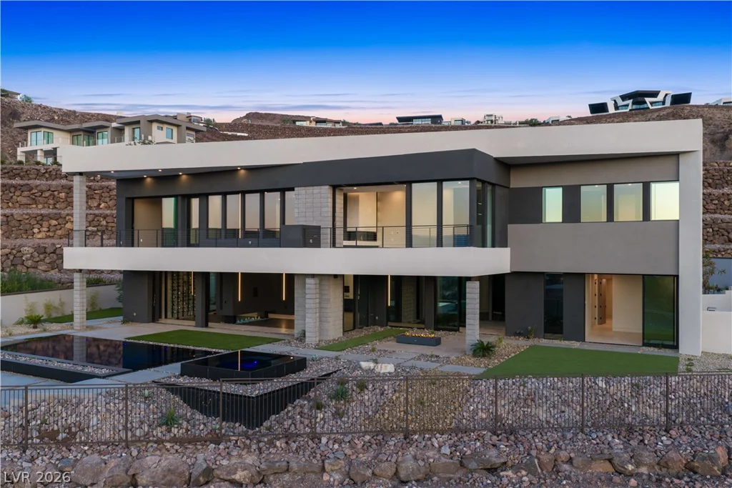 25 Boulderback, Henderson, NV 89012