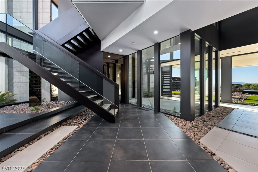 25 Boulderback, Henderson, NV 89012