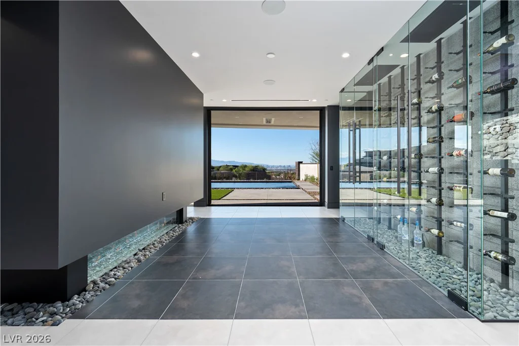 25 Boulderback, Henderson, NV 89012