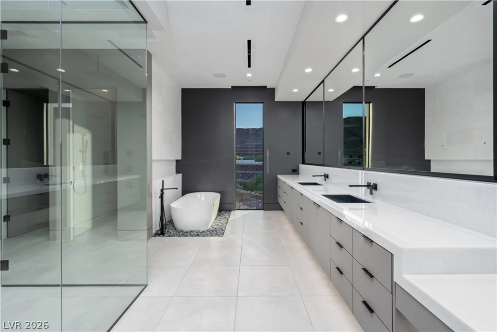 25 Boulderback, Henderson, NV 89012