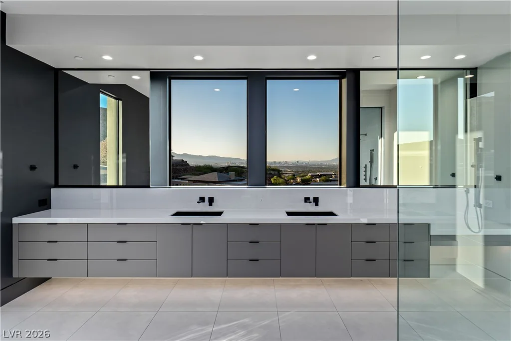 25 Boulderback, Henderson, NV 89012