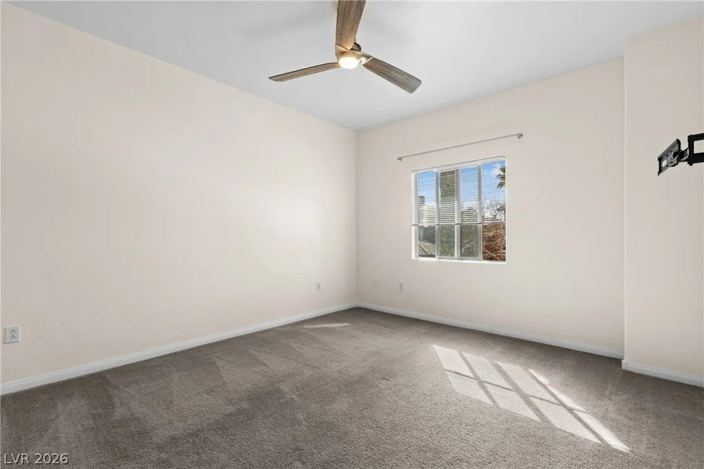 7701 Robindale, Las Vegas, NV 89113
