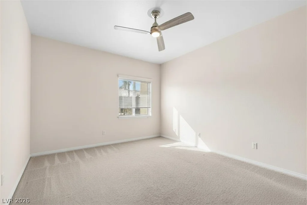 7701 Robindale, Las Vegas, NV 89113