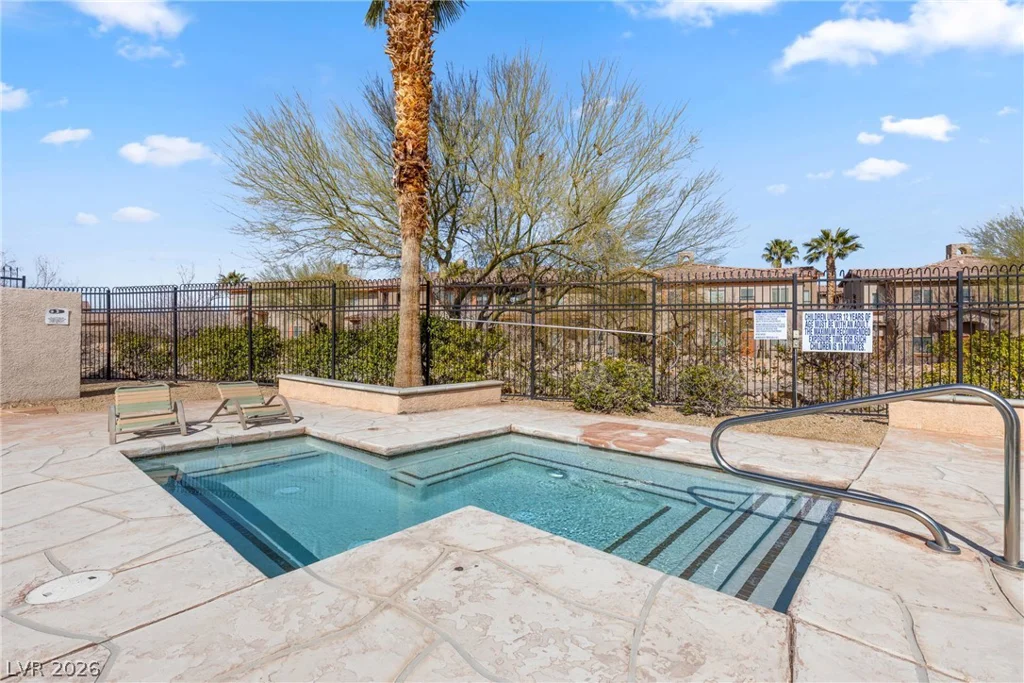 7701 Robindale, Las Vegas, NV 89113