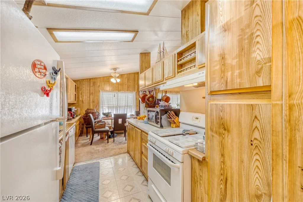 3038 La Barca, Las Vegas, NV 89122