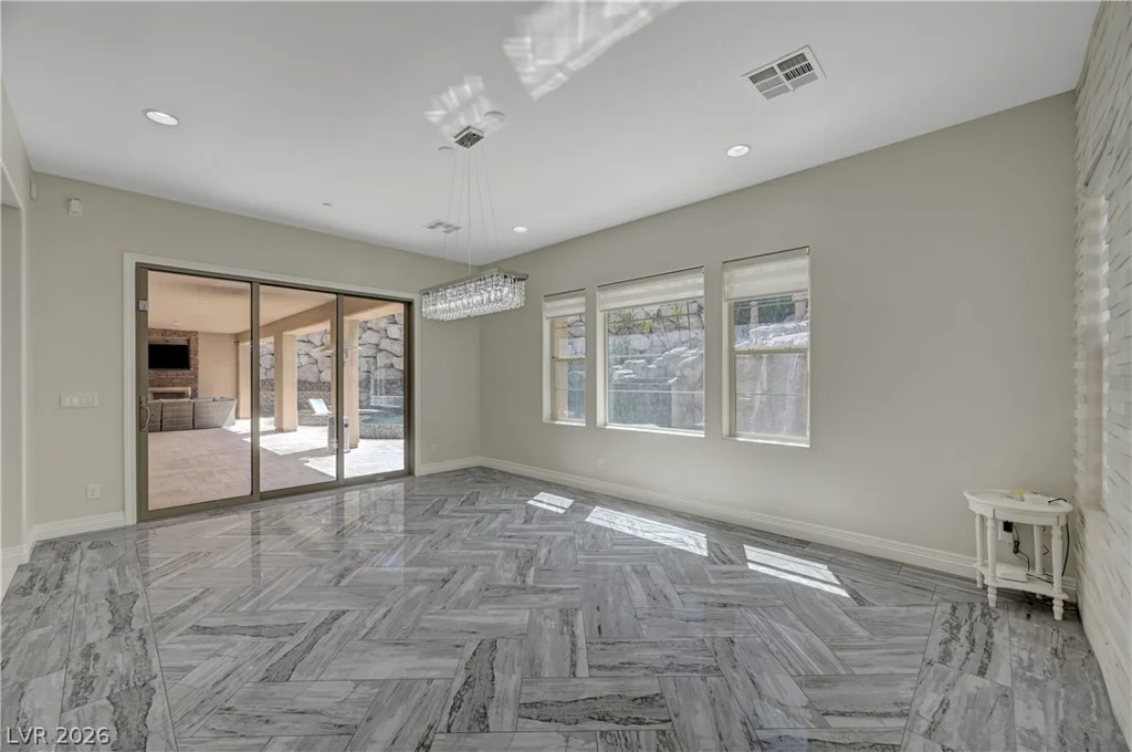 89 Olympia Chase, Las Vegas, NV 89141