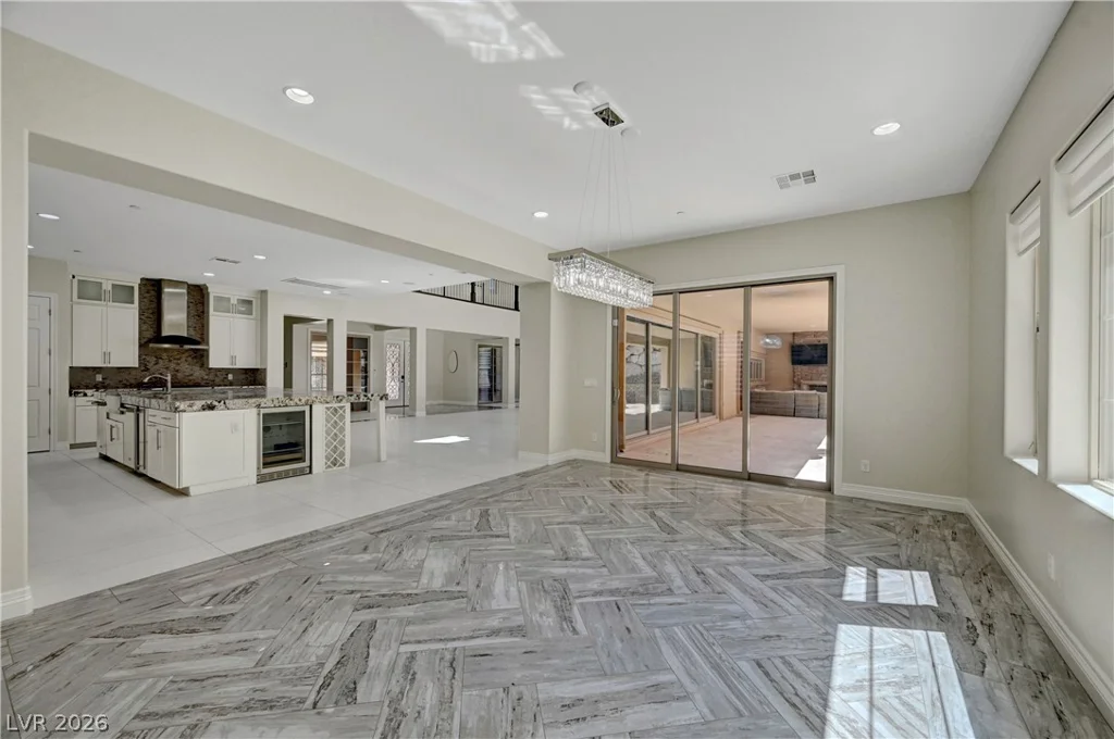 89 Olympia Chase, Las Vegas, NV 89141
