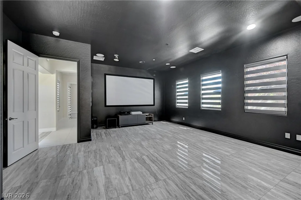 89 Olympia Chase, Las Vegas, NV 89141